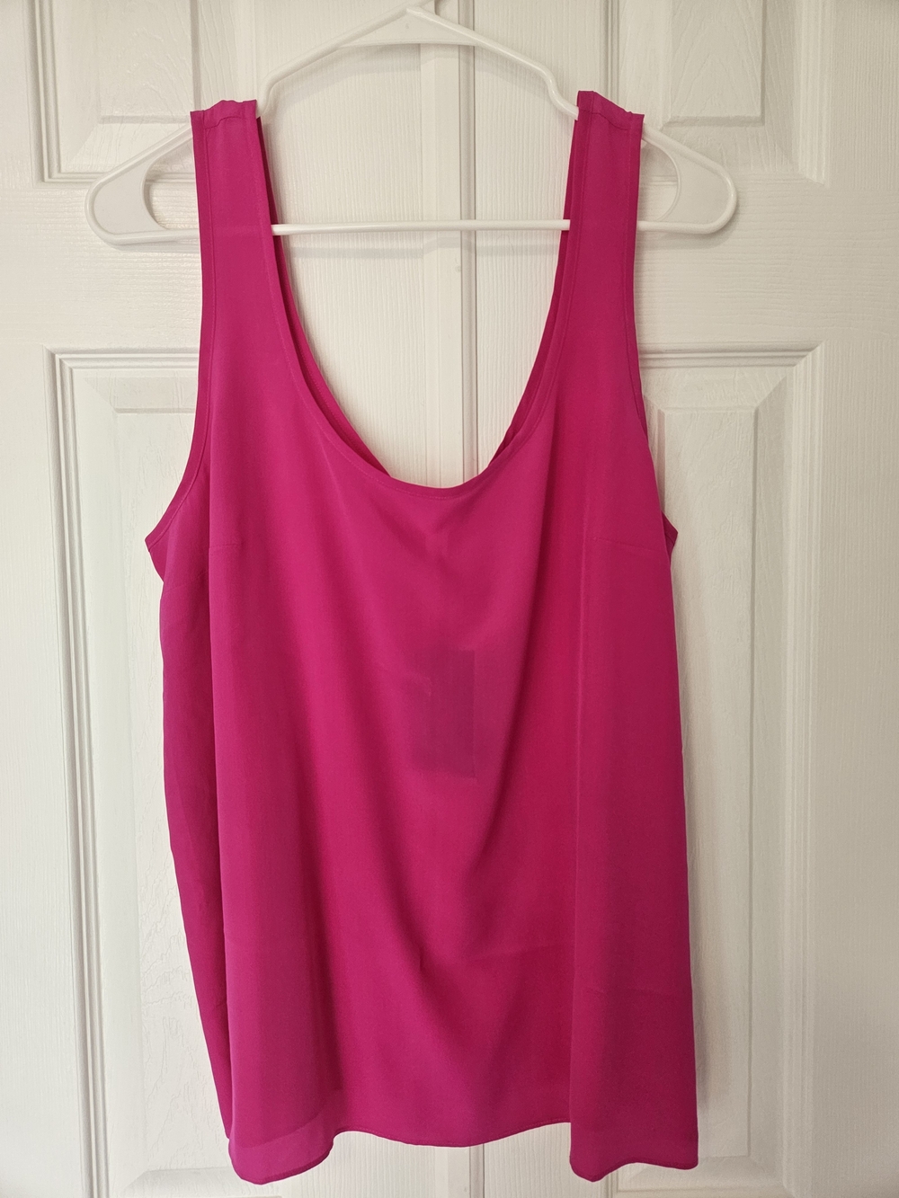 NWT Lilly Pulitzee Women’s Sleeveless Tank Top - Fuchsia